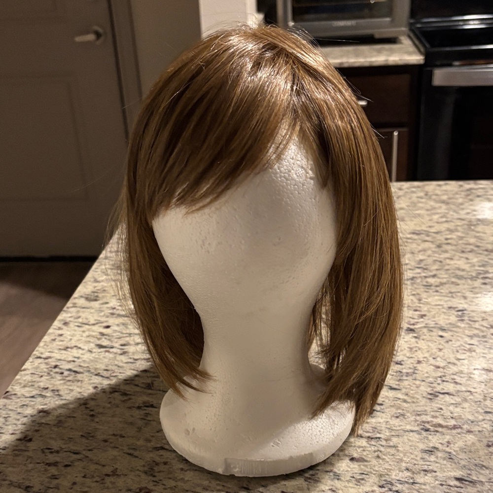 Synthetic Women's Brown Bob Wig with Side Bangs
